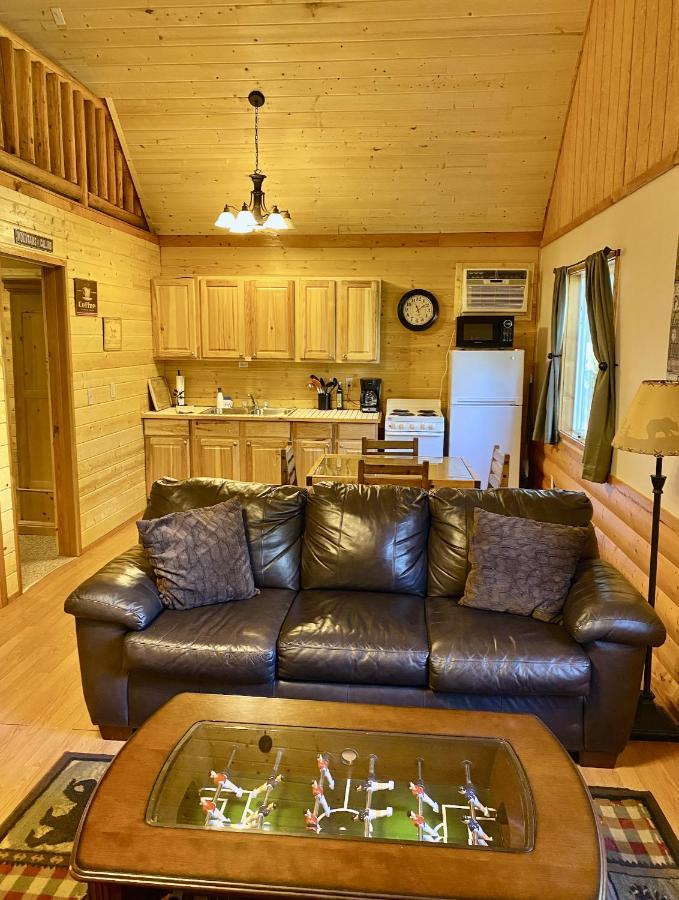 Summit Mountain Lodge And Steakhouse East Glacier Park Village Exterior foto