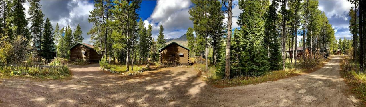 Summit Mountain Lodge And Steakhouse East Glacier Park Village Exterior foto