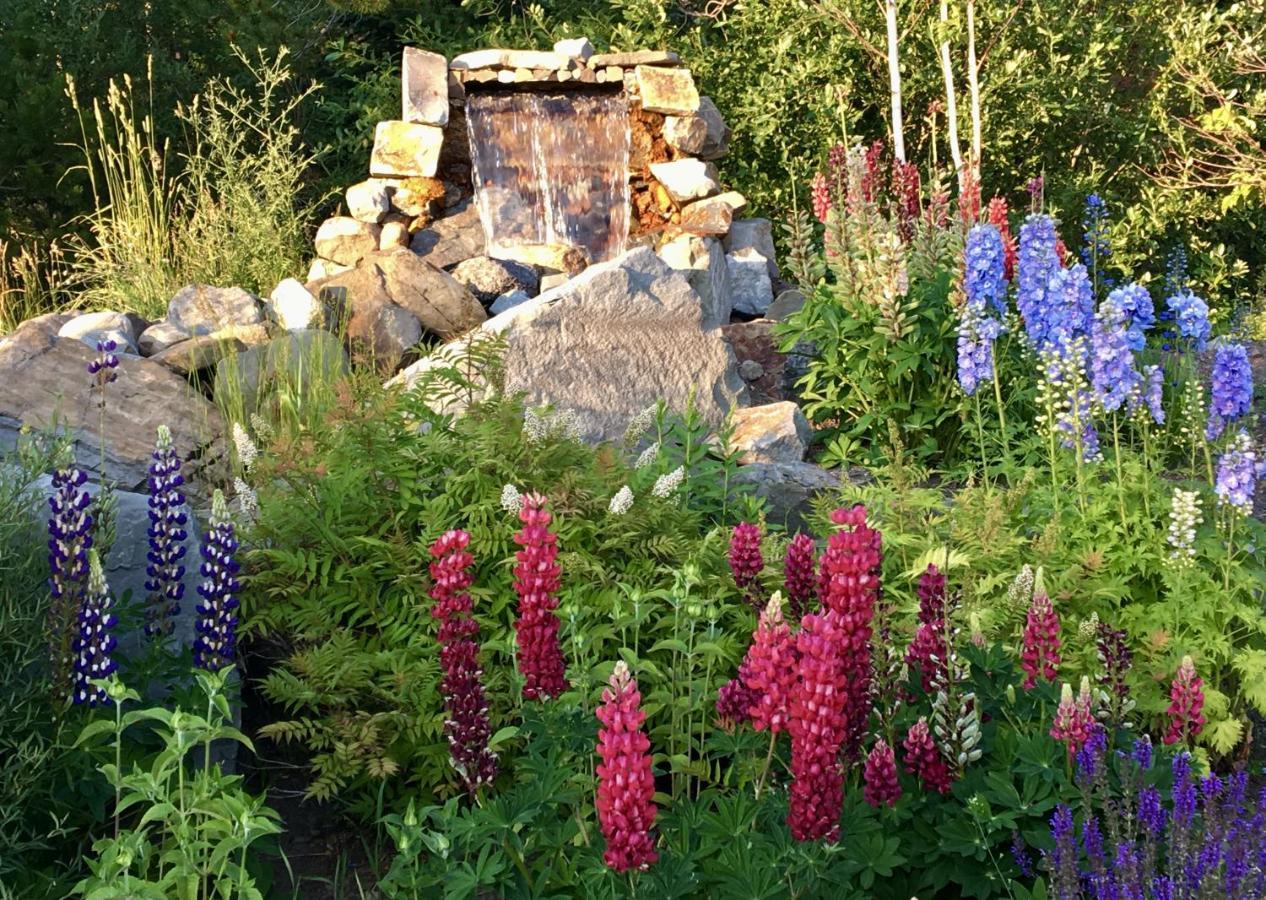 Summit Mountain Lodge And Steakhouse East Glacier Park Village Exterior foto