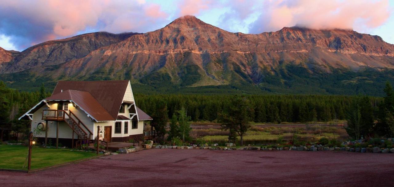Summit Mountain Lodge And Steakhouse East Glacier Park Village Exterior foto