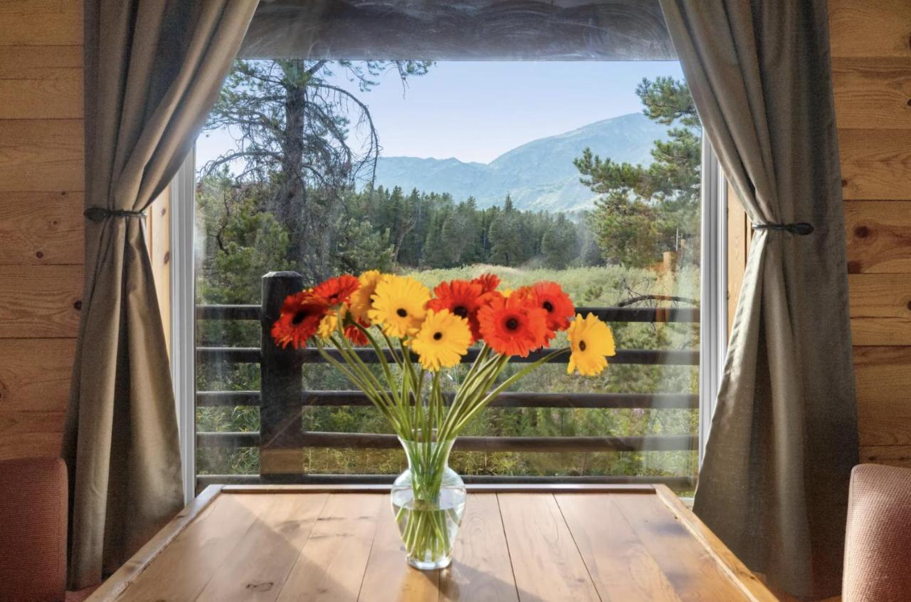 Summit Mountain Lodge And Steakhouse East Glacier Park Village Exterior foto