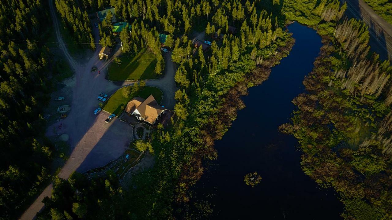 Summit Mountain Lodge And Steakhouse East Glacier Park Village Exterior foto